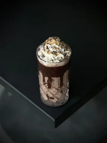 شیک شکلات فندق